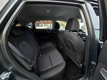 HYUNDAI Kona 1.6 GDI Edition 30  Hybrid DCT LED NAV KAM