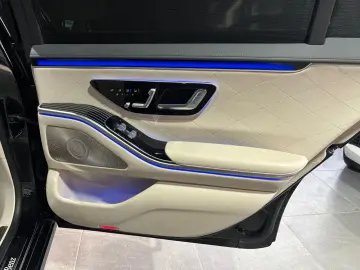 MERCEDES-BENZ S 580e Lang  Pano HUD Burmester Chauff&hellip;