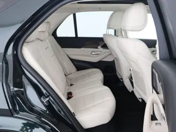 MERCEDES-BENZ GLE 350 de 4M AMG Night Pano AHK Airmatic 360