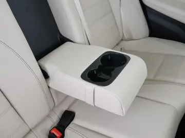 MERCEDES-BENZ GLE 350 de 4M AMG Night Pano AHK Airmatic 360