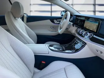 MERCEDES-BENZ E 450 4M Coupé AMG PANO BURM DISTR 360&hellip;