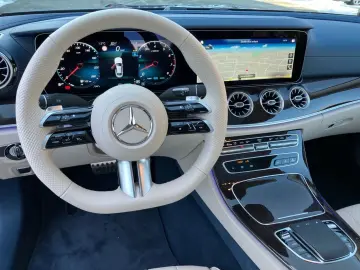 MERCEDES-BENZ E 450 4M Coupé AMG PANO BURM DISTR 360&hellip;