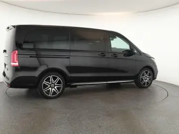 MERCEDES-BENZ V 300 d 4M lang Avantgarde AMG 8 Pano &hellip;