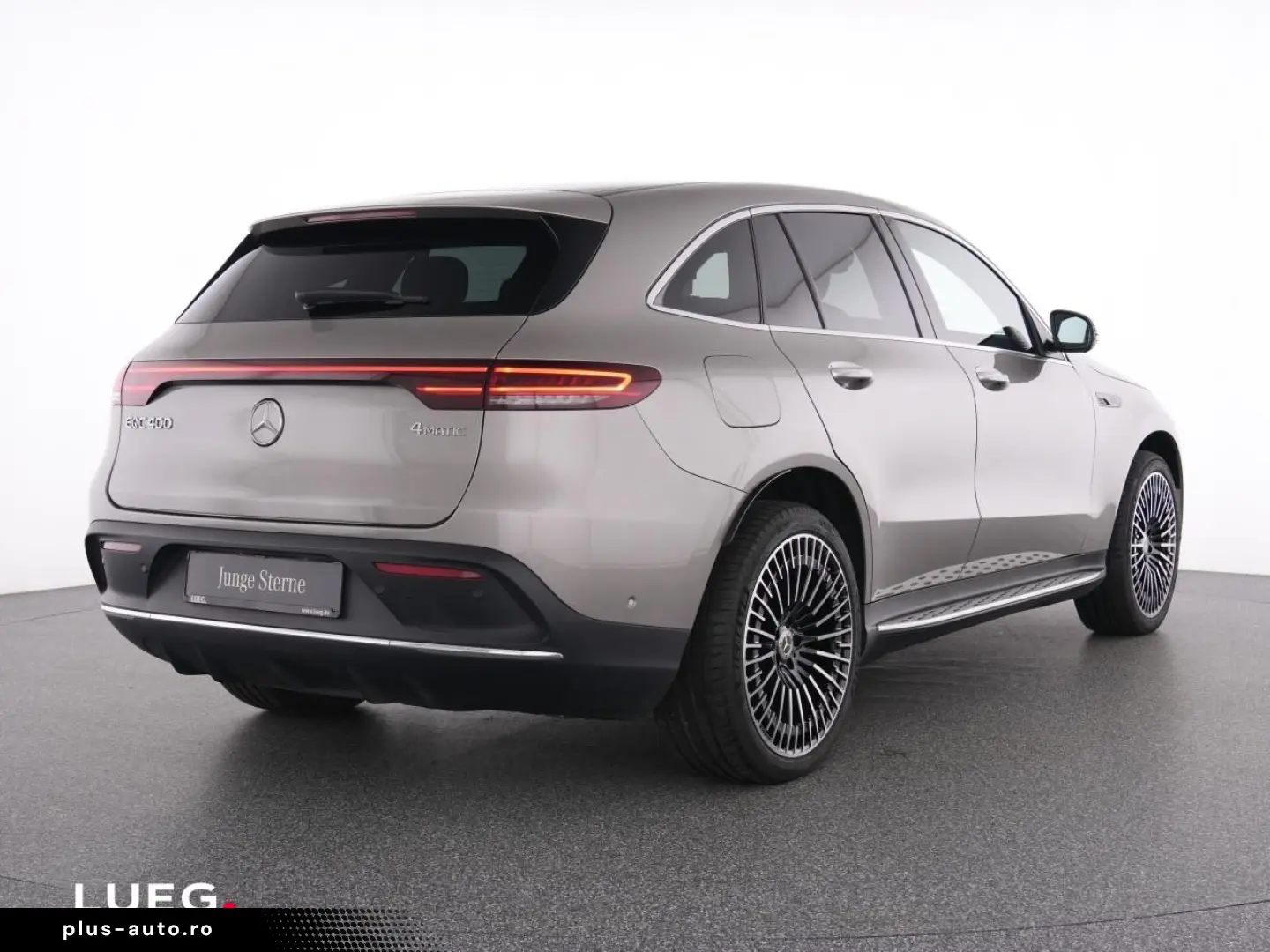 MERCEDES-BENZ EQC 400 4M AMG AHK MBeam 360 Dist KeyG&hellip;