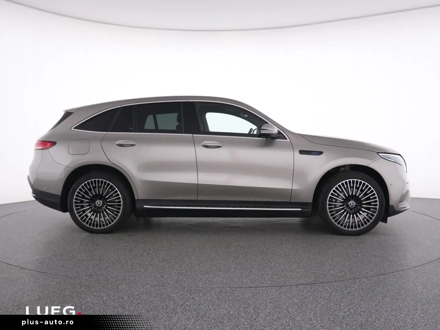 MERCEDES-BENZ EQC 400 4M AMG AHK MBeam 360 Dist KeyG&hellip;