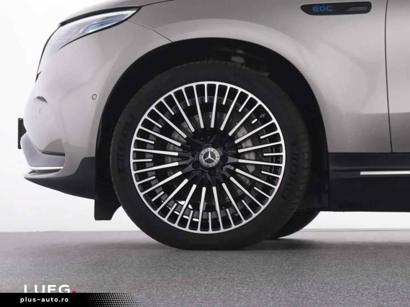 MERCEDES-BENZ EQC 400 4M AMG AHK MBeam 360 Dist KeyG&hellip;