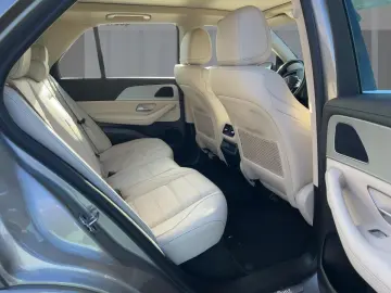 MERCEDES-BENZ GLE 350 de AMG Line 4Matic Panorama Kamera Shz