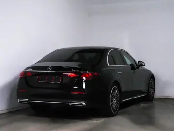 MERCEDES-BENZ E 400 e 4M Limousine EXCLUSIVE PANO 360  DISTR