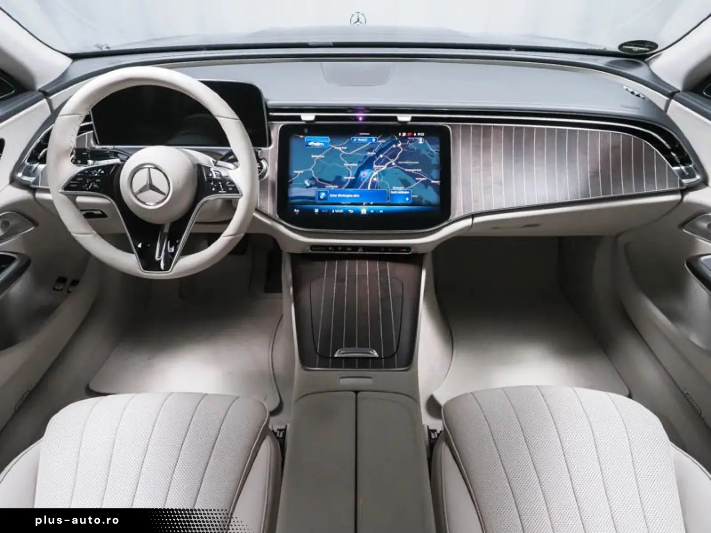 MERCEDES-BENZ E 400 e 4M Limousine EXCLUSIVE PANO 360  DISTR