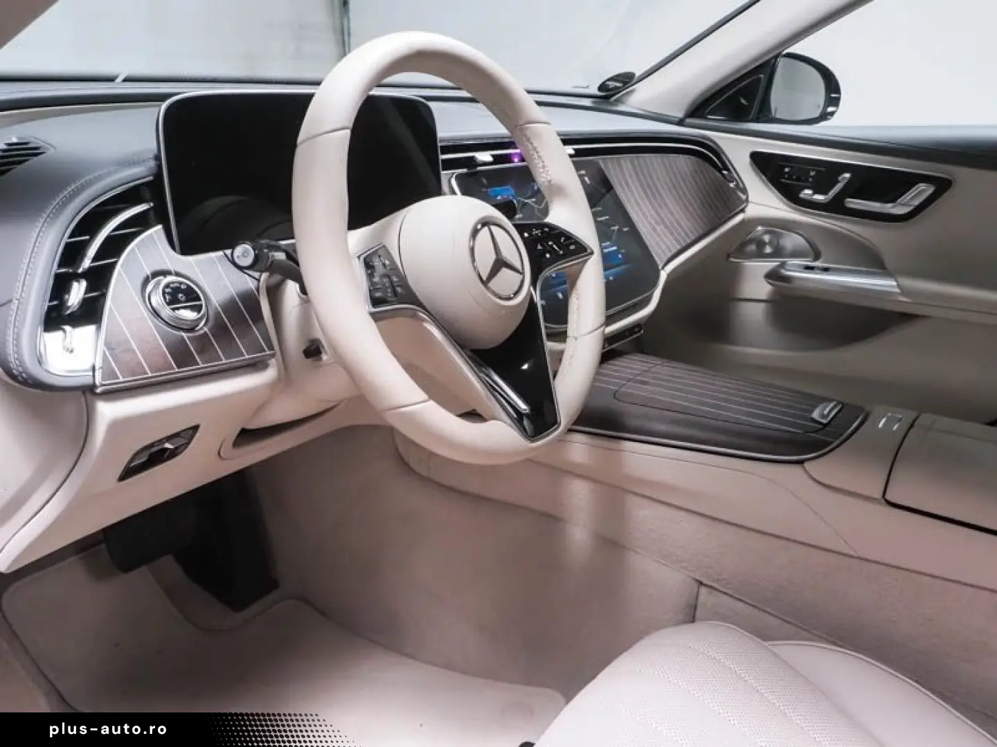 MERCEDES-BENZ E 400 e 4M Limousine EXCLUSIVE PANO 360  DISTR