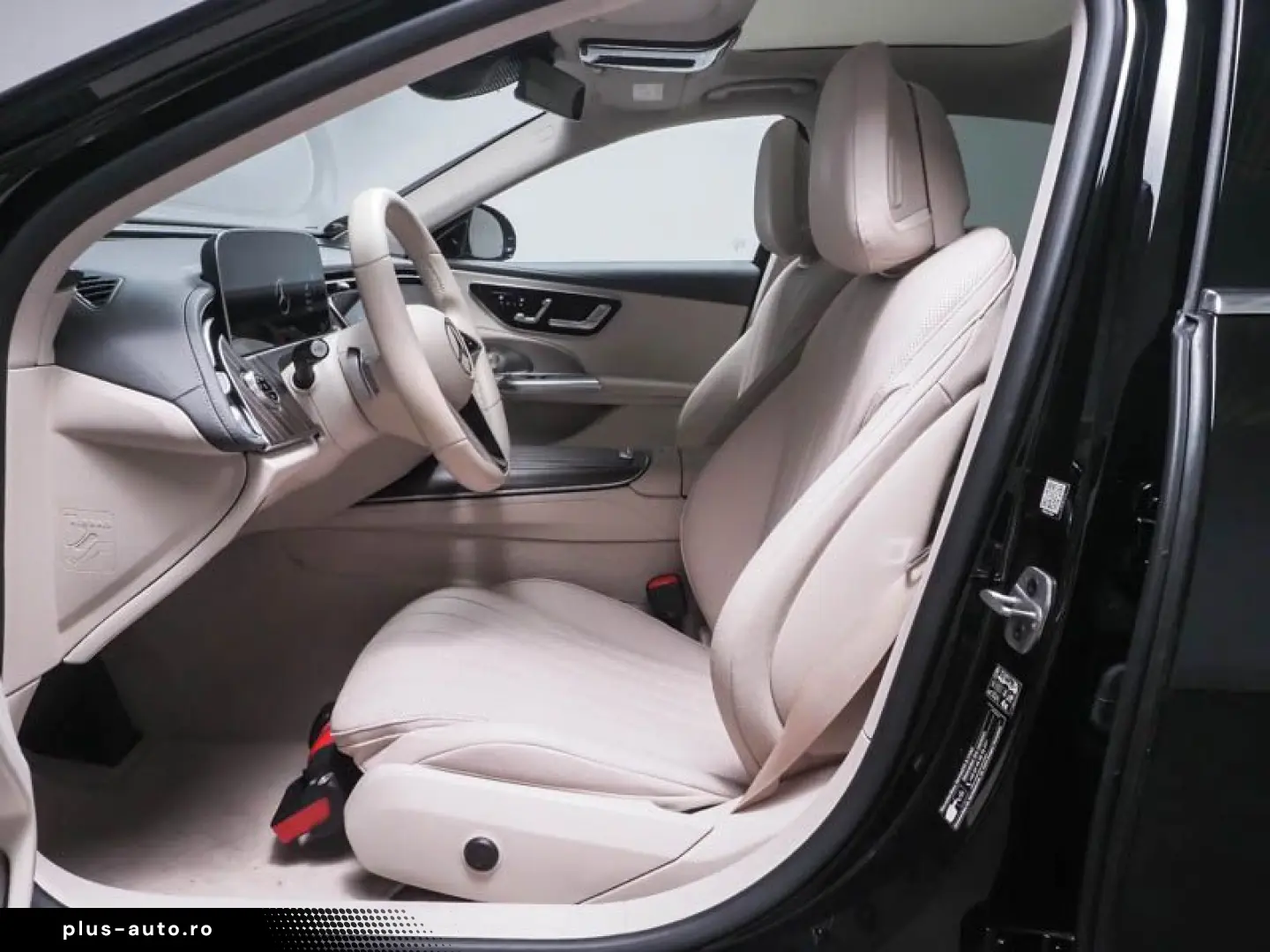 MERCEDES-BENZ E 400 e 4M Limousine EXCLUSIVE PANO 360  DISTR