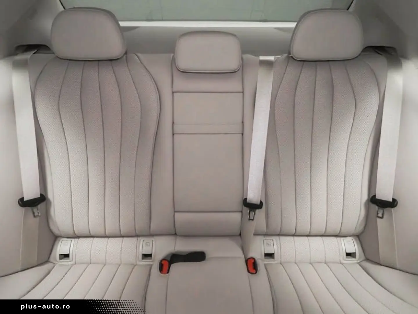 MERCEDES-BENZ E 400 e 4M Limousine EXCLUSIVE PANO 360  DISTR