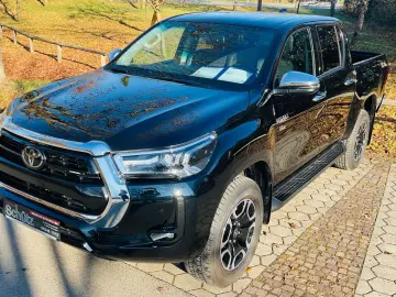 TOYOTA Hilux 2.8 Aut. MILD HYB. AHK Kamera DAB Sitzh.