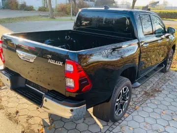 TOYOTA Hilux 2.8 Aut. MILD HYB. AHK Kamera DAB Sitzh.