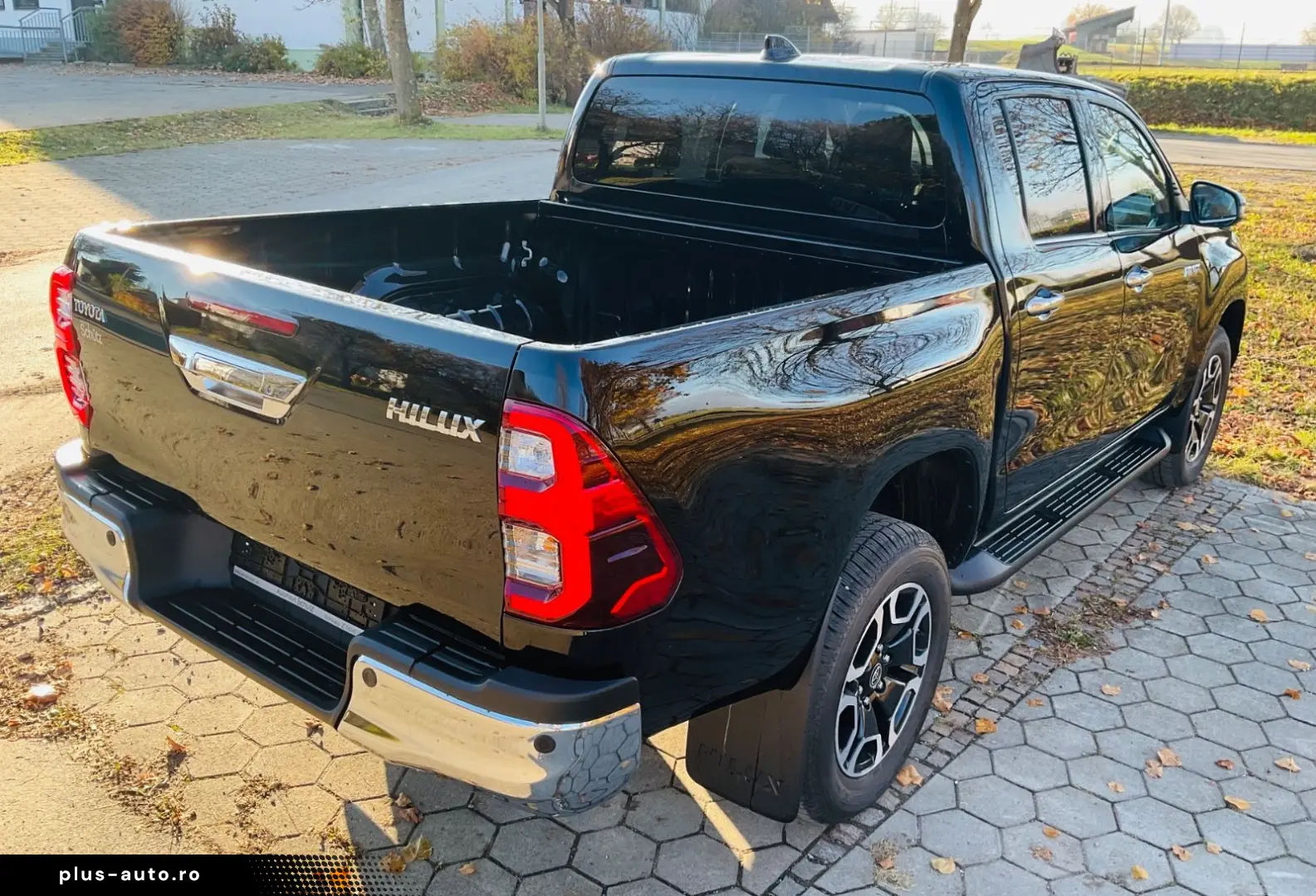 TOYOTA Hilux 2.8 Aut. MILD HYB. AHK Kamera DAB Sitzh.