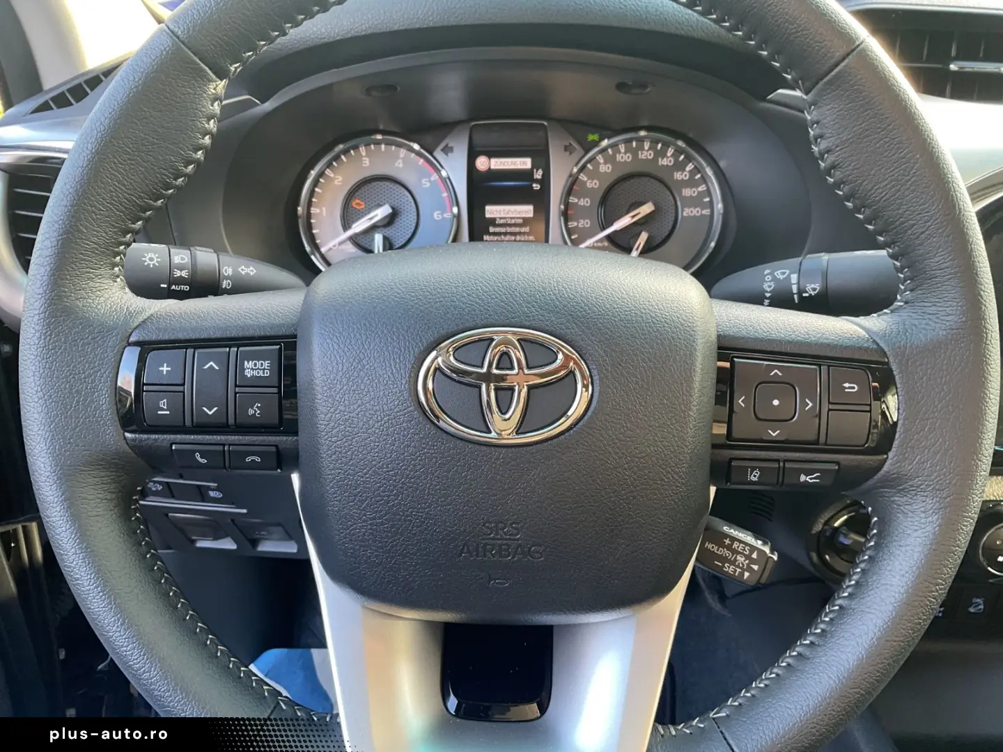 TOYOTA Hilux 2.8 Aut. MILD HYB. AHK Kamera DAB Sitzh.