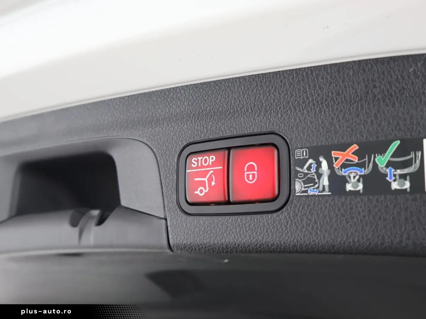 MERCEDES-BENZ GLE 350 de 4M AMG Night Sitzklima Pano AHK 360