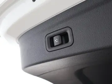 MERCEDES-BENZ GLE 350 de 4M AMG Night Sitzklima Pano AHK 360