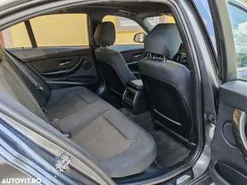 BMW Seria 3 320d Efficient Dynamic Edition Aut.