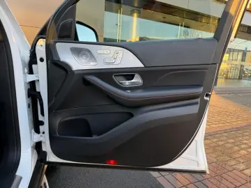 MERCEDES-BENZ GLE 53 AMG 4M  AMG Night AHK Pano 22 Zoll 360