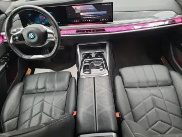 BMW BMW 750 e xDrive 360 SOFT CLOSE B&WIconic Glow