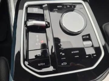 BMW BMW 750 e xDrive 360 SOFT CLOSE B&WIconic Glow