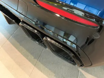 MERCEDES-BENZ GLE 63 AMG 4Matic  Burmester AHK Luftf. Pano