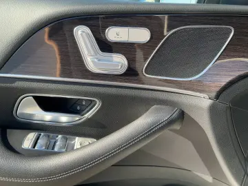 MERCEDES-BENZ GLE 350 d 4M AMG Line AHK KeyGo MBeam Pano TWA