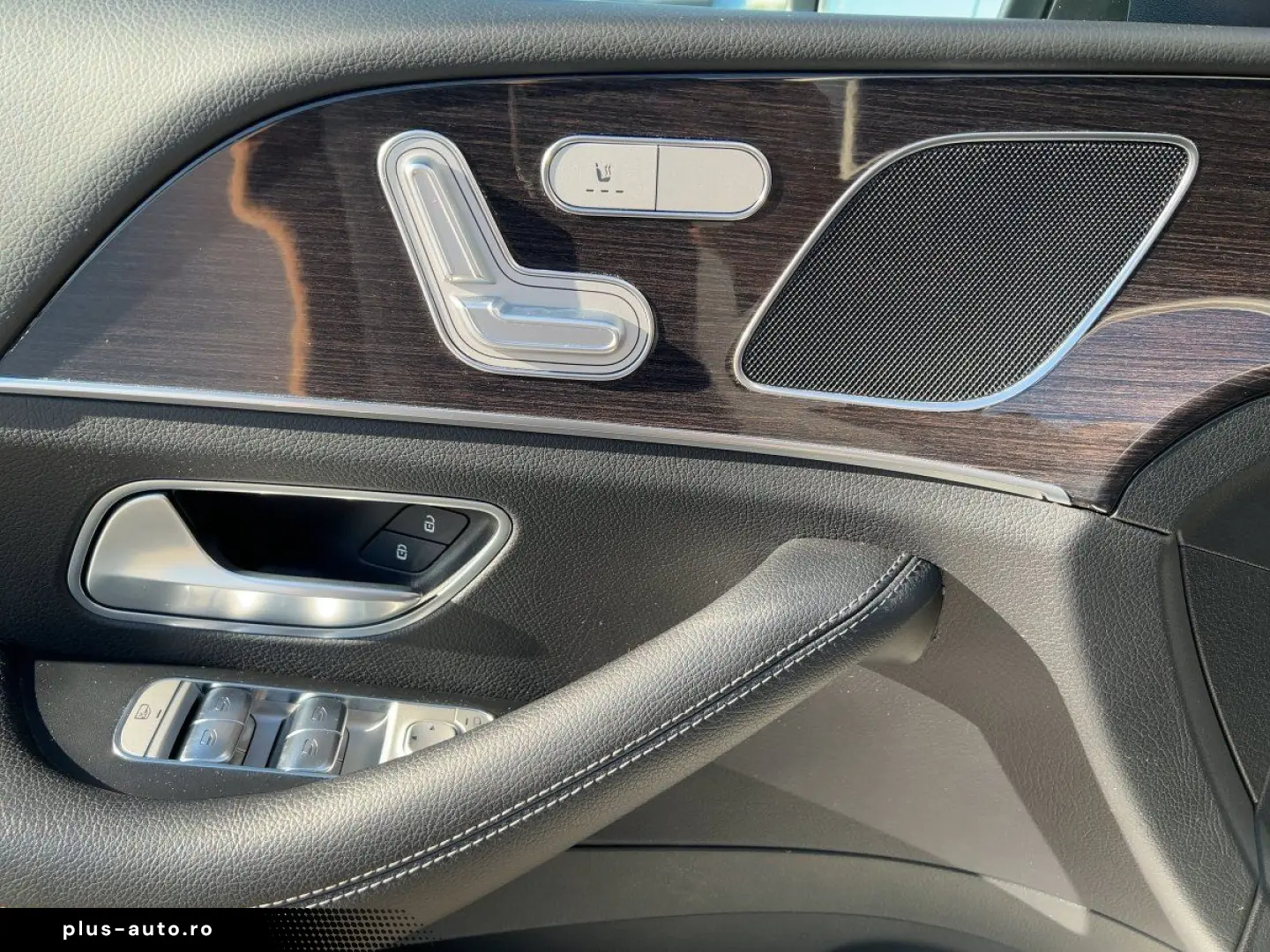 MERCEDES-BENZ GLE 350 d 4M AMG Line AHK KeyGo MBeam Pano TWA