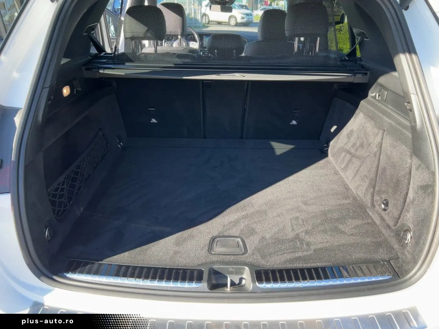 MERCEDES-BENZ GLE 350 d 4M AMG Line AHK KeyGo MBeam Pano TWA