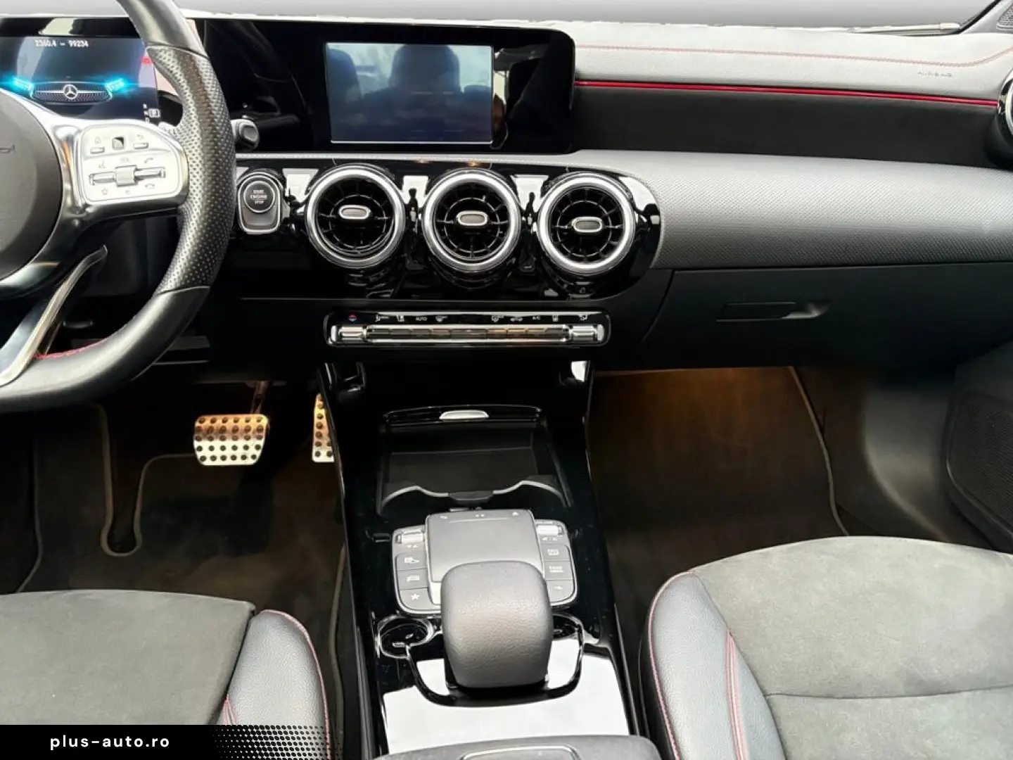 MERCEDES-BENZ CLA 250e AMG MBUX SHZ TEMP LED PANO SHZ