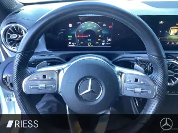 MERCEDES-BENZ CLA 250 e Cp AMG LED Ambiente PTS Navi&hellip;