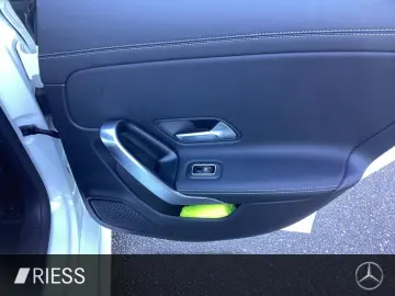 MERCEDES-BENZ CLA 250 e Cp AMG LED Ambiente PTS Navi&hellip;