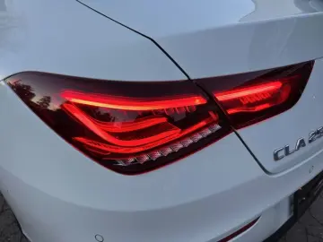 MERCEDES-BENZ CLA 250 e COUPÈ AMG NIGHT LED PDC TEMP&hellip;