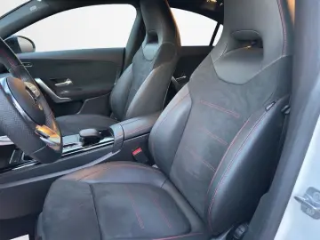 MERCEDES-BENZ CLA 250 e COUPÈ AMG NIGHT LED PDC TEMP&hellip;