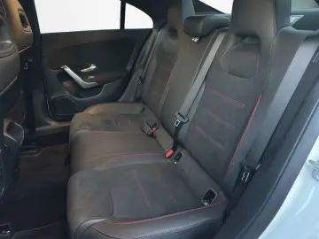 MERCEDES-BENZ CLA 250 e COUPÈ AMG NIGHT LED PDC TEMP&hellip;