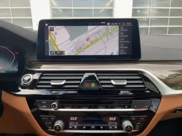 BMW 530 i xDr Limo Laser Pano HiFi Leder HUD NAV SHZ