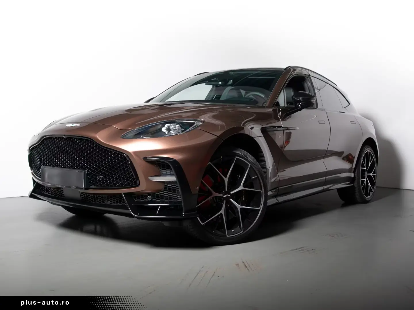 Aston Martin DBX S   Magneto Bronz