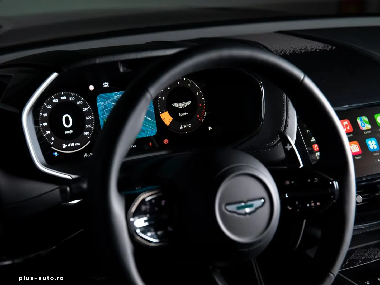 Aston Martin DBX S   Magneto Bronz