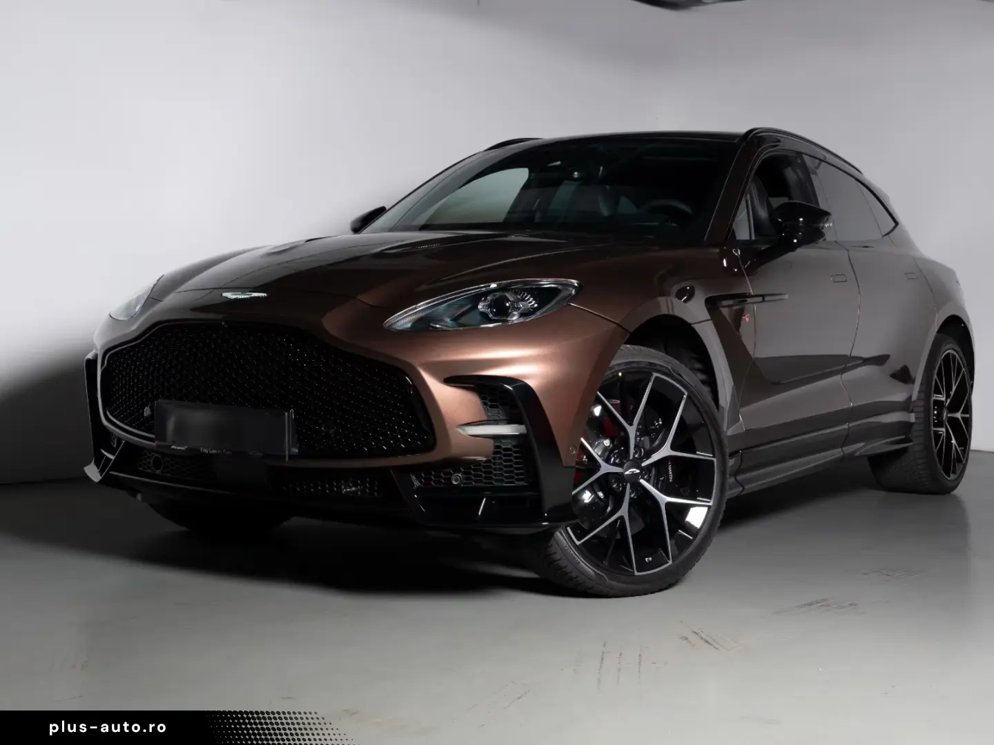 Aston Martin DBX S   Magneto Bronz