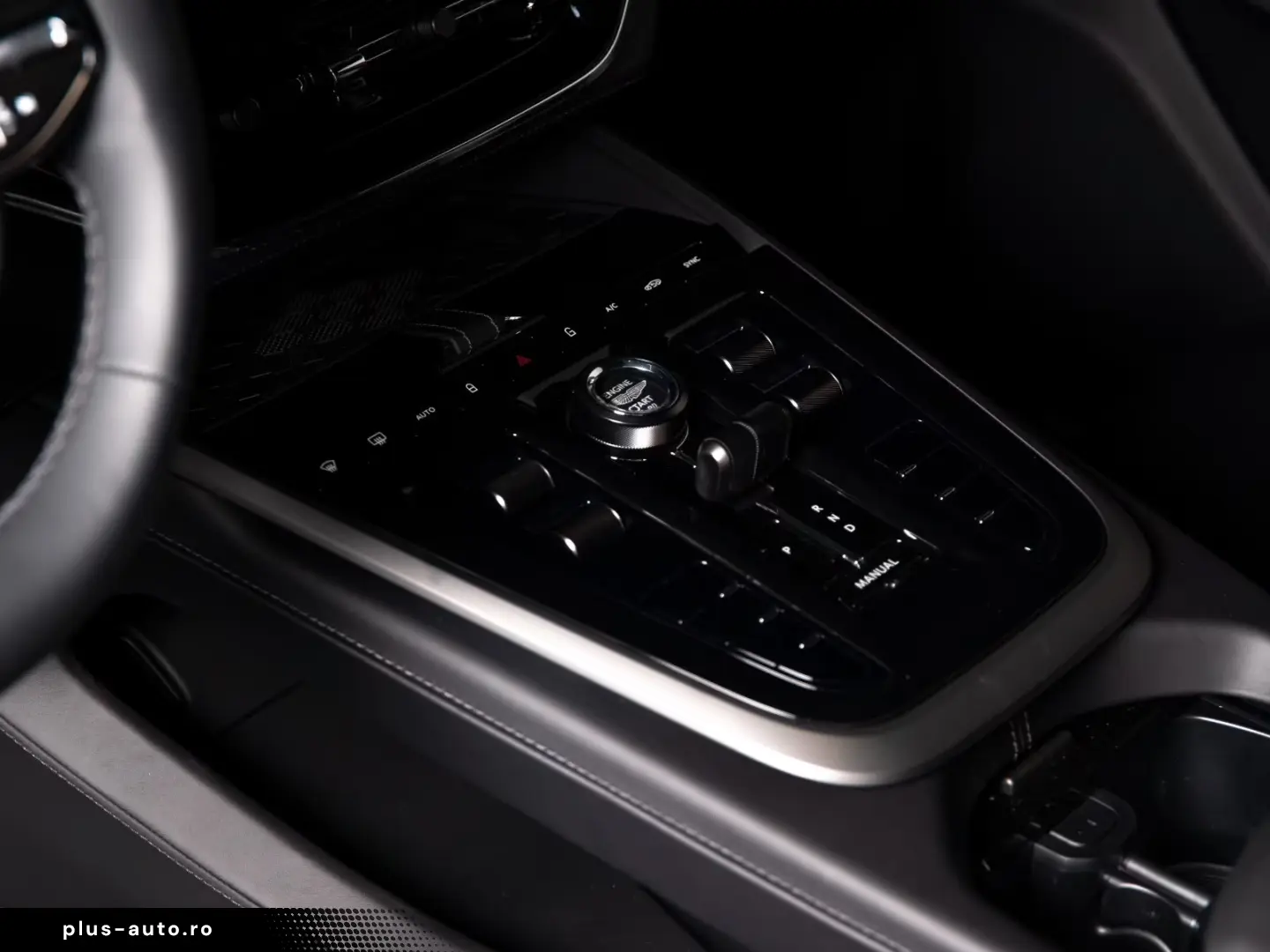 Aston Martin DBX S   Magneto Bronz