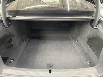 Audi A8 50 TDI quattro tiptronic