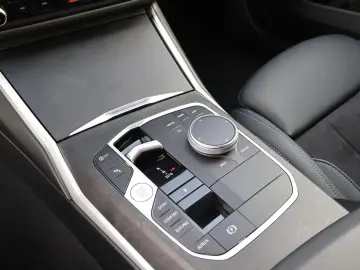 BMW 320 d xDrive Lim. M Sport -Standhzg-ACC-LED-DAB