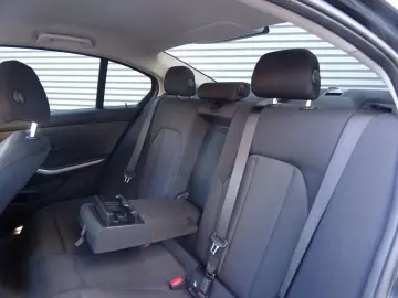 BMW 320e Lim. Advantage LivePro Kamera Parkassist SH