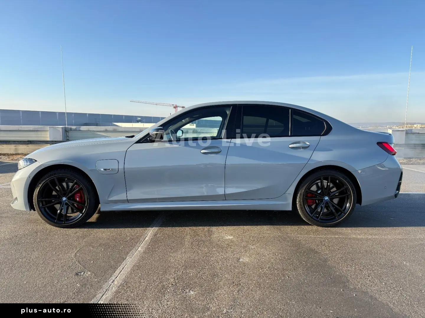 BMW 330e SAG M PAKET CURVED HEAP UP KAMER LASER H&K!