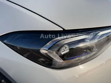 BMW 330e SAG M PAKET CURVED HEAP UP KAMER LASER H&K!