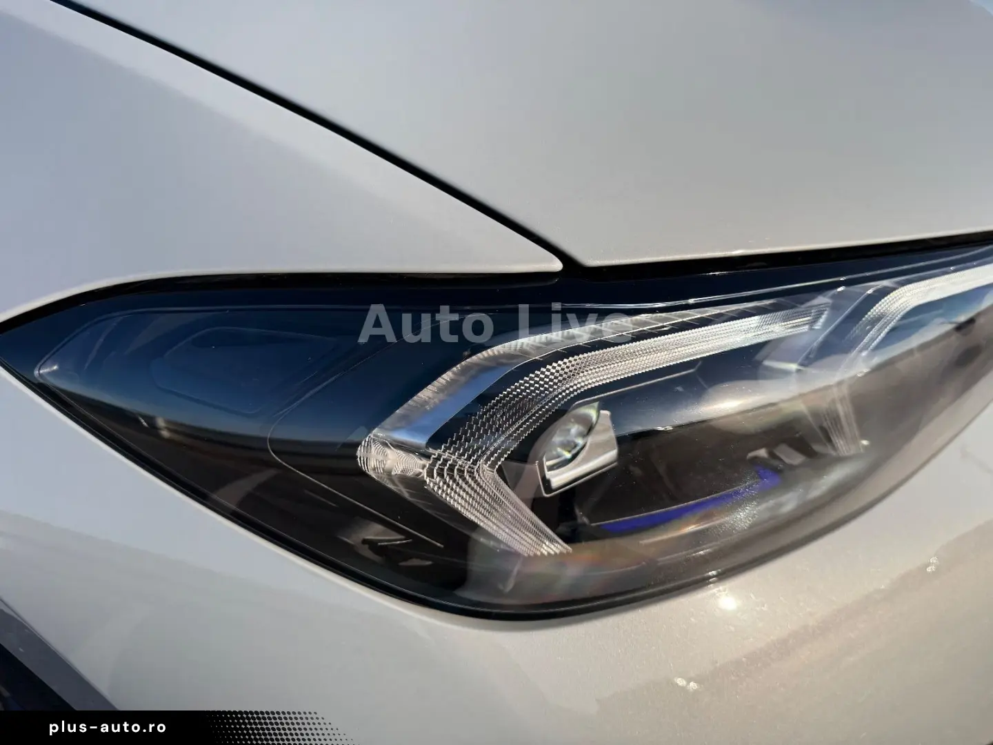 BMW 330e SAG M PAKET CURVED HEAP UP KAMER LASER H&K!