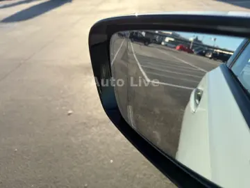 BMW 330e SAG M PAKET CURVED HEAP UP KAMER LASER H&K!