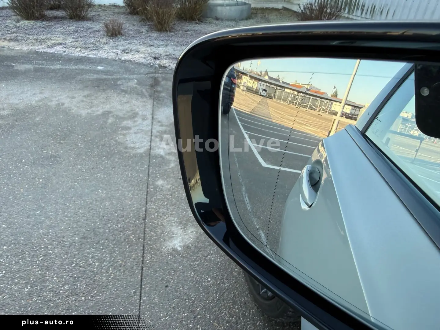 BMW 330e SAG M PAKET CURVED HEAP UP KAMER LASER H&K!