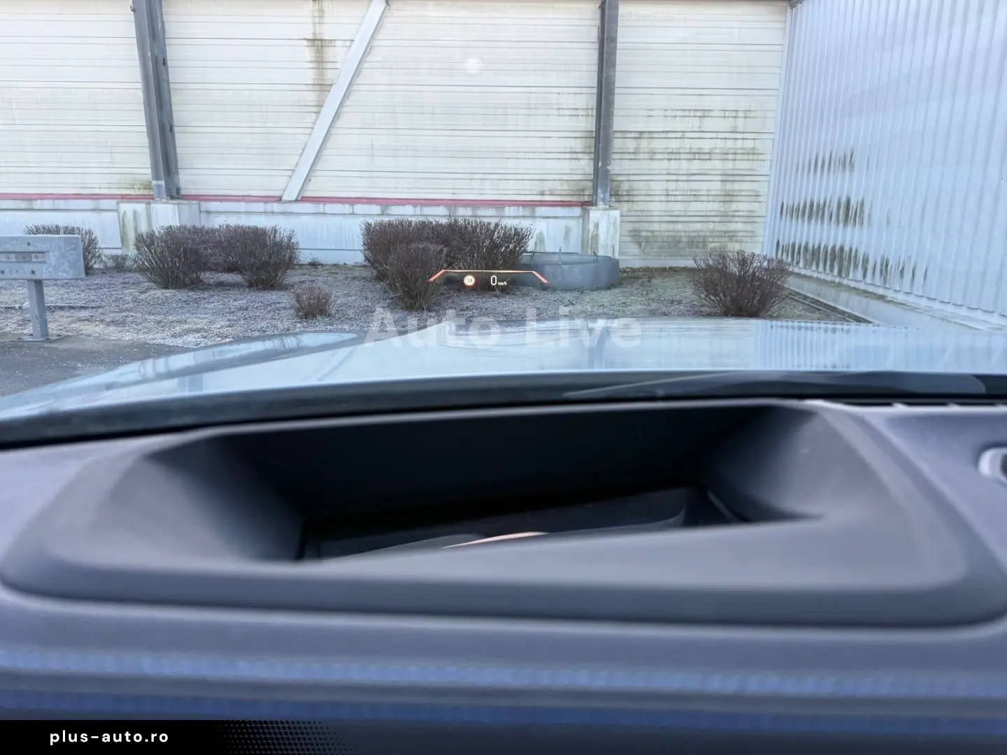 BMW 330e SAG M PAKET CURVED HEAP UP KAMER LASER H&K!